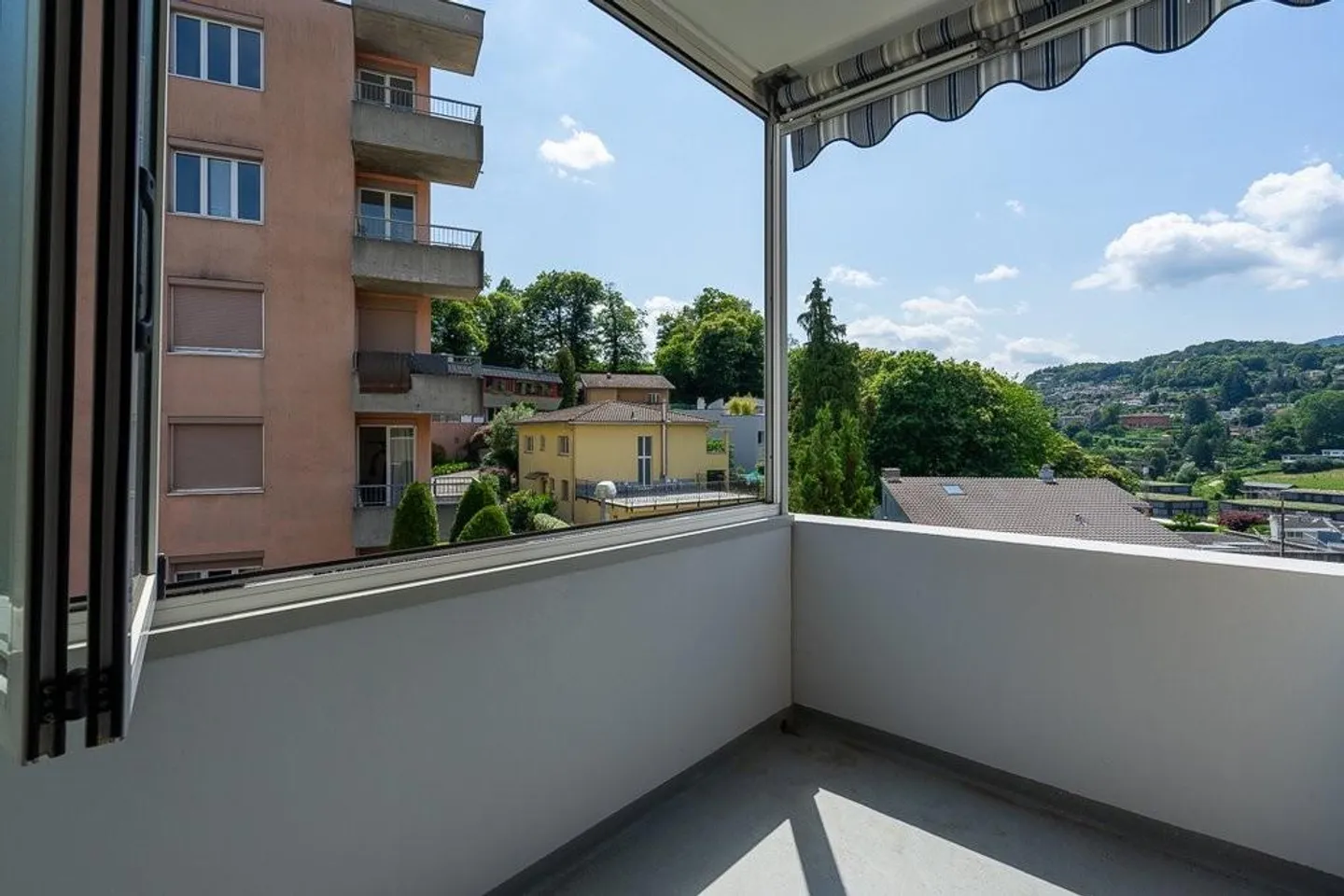 Ampio appartamento di 3 stanze a Lugano - Foto 9 di 11