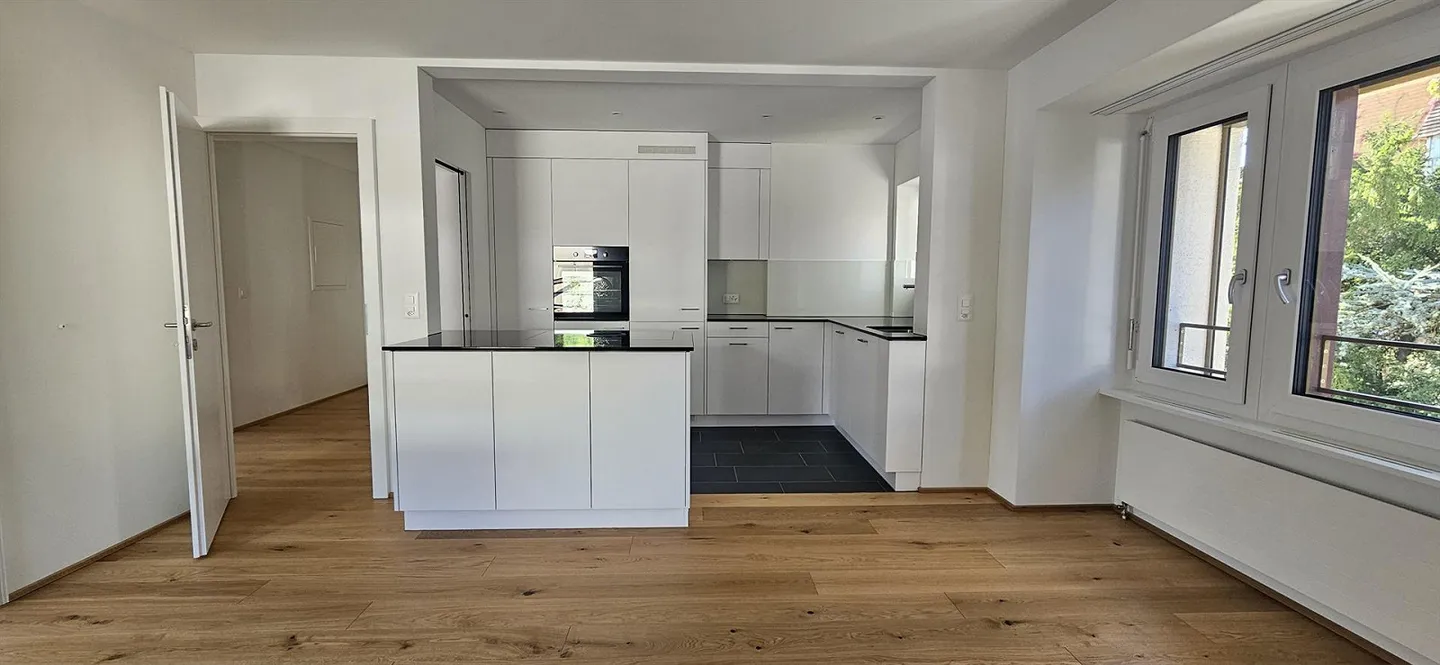 Wood Side - Appartamento 2.5 locali in posizione privilegiata a Zurigo - Foto 4 di 12