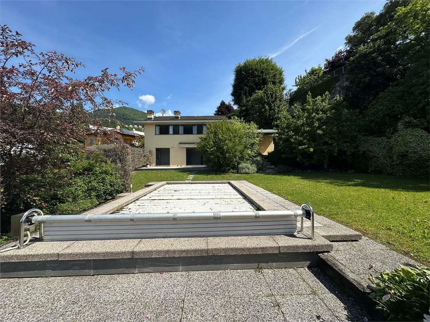 Wunderschöne Einfamilienvilla mit Pool in Morbio Inferiore, exklusiv - Foto 3 von 13