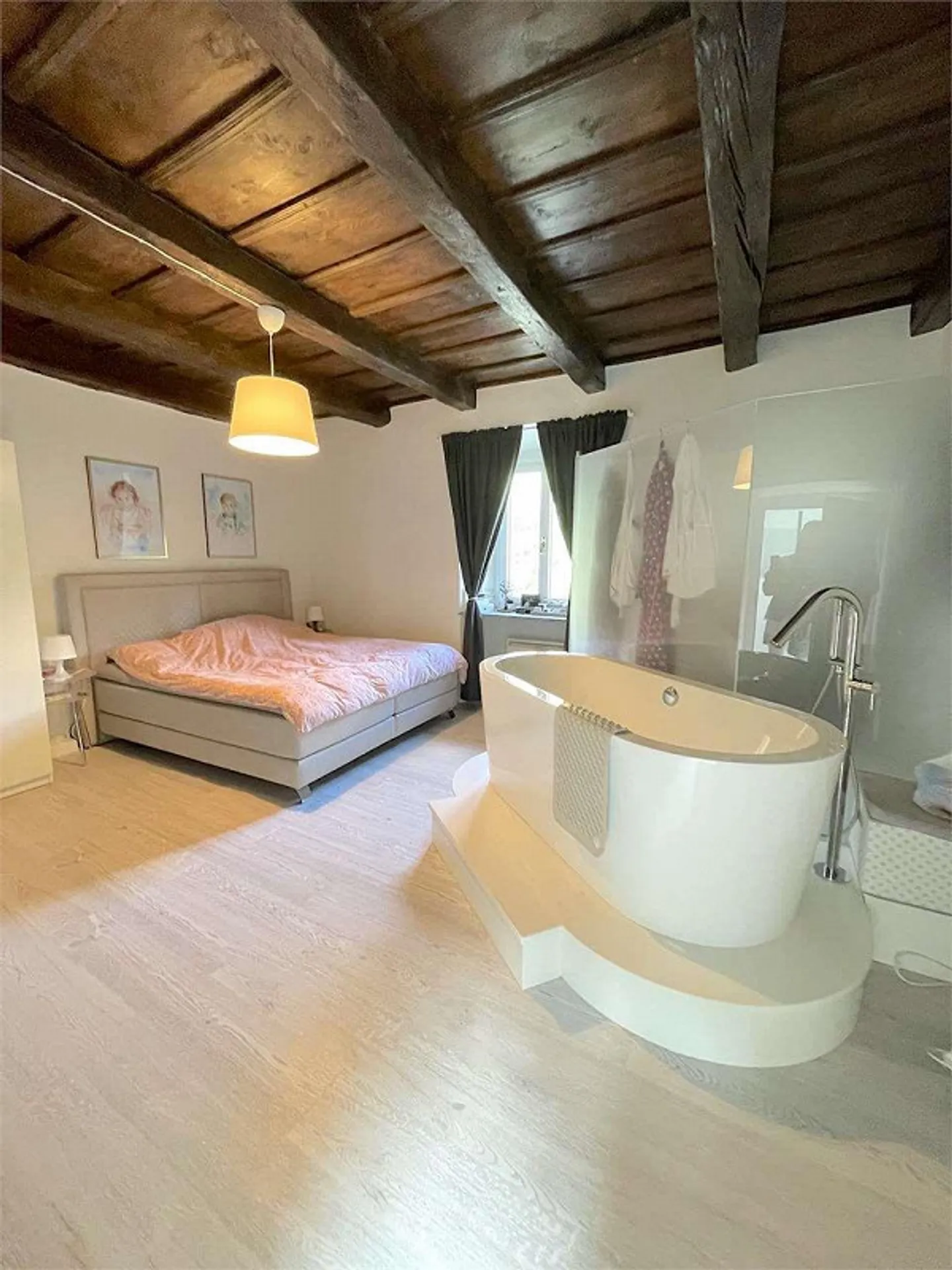 Faszinierendes Haus mit Garten in der Nähe des Flusses - Foto 7 von 13