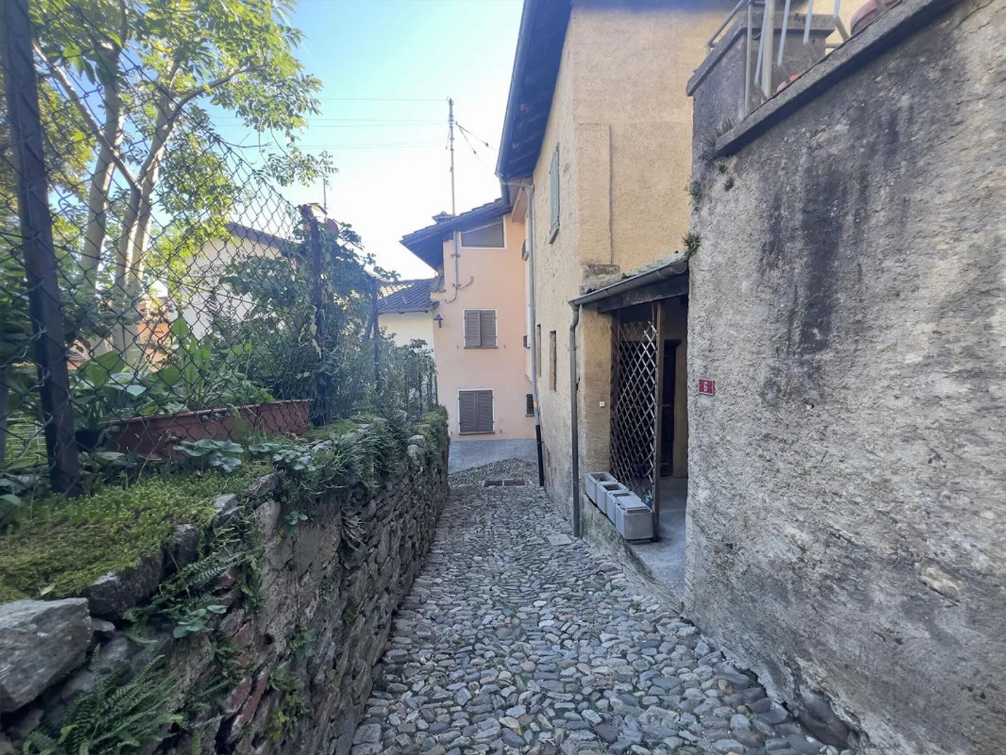 MAISON HISTORIQUE DE 4 CHAMBRES AVEC GRENIER À MIGLIEGLIA - Photo 1 sur 10