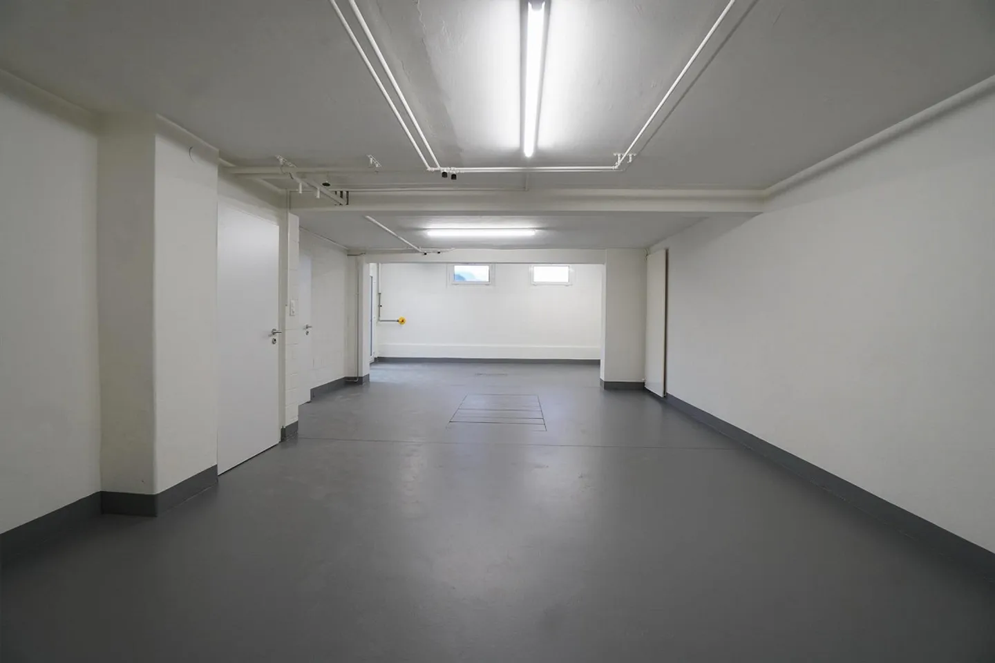 Vielseitiger Werkstatt/Büro Raum - Foto 4 von 6