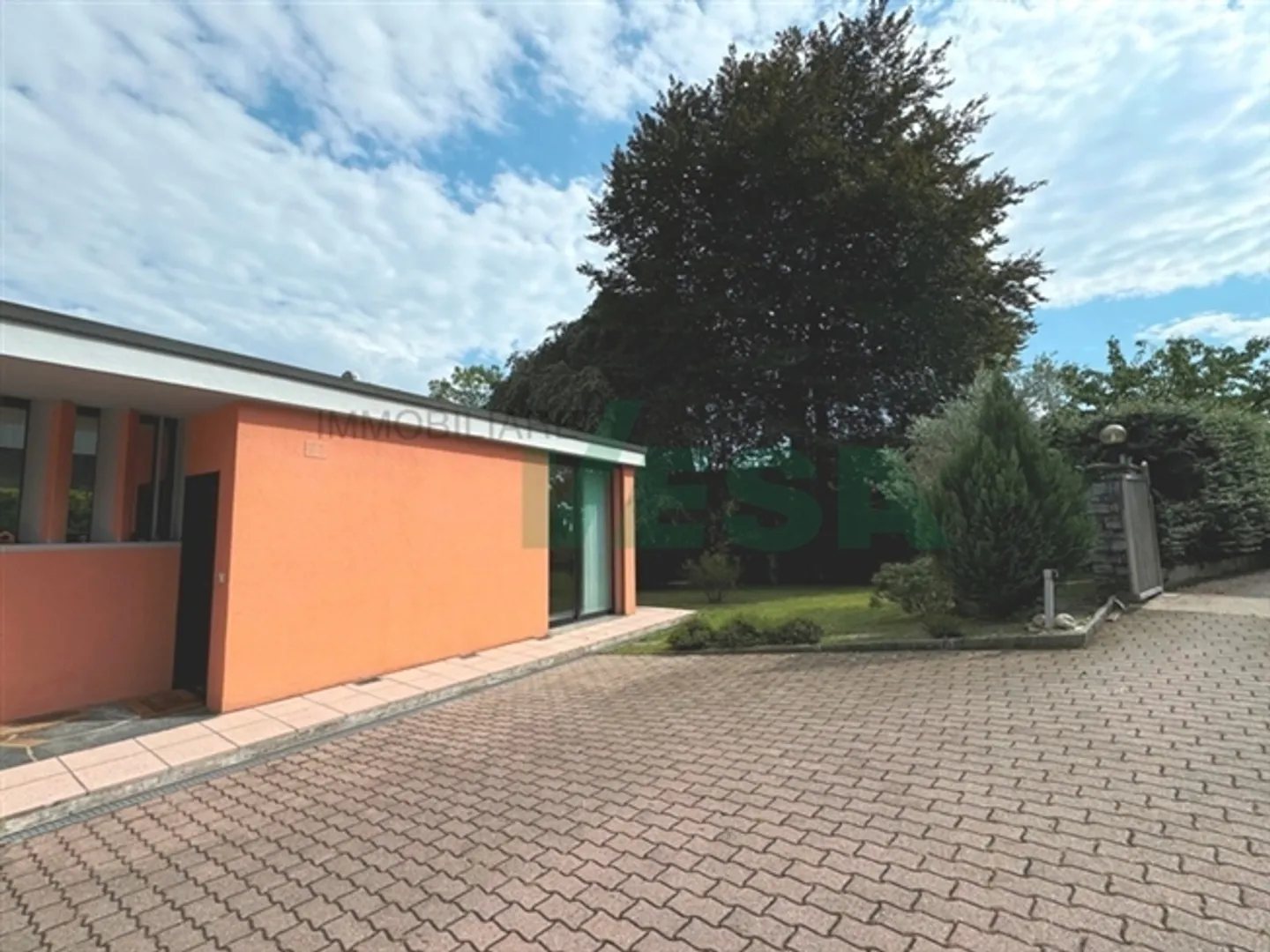 «Geräumige Villa mit Swimmingpool und schönem Panoramablick auf die Weinberge» - Foto 9 von 11