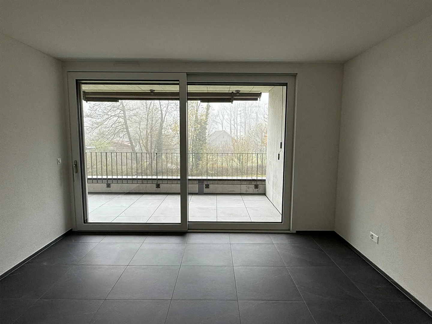 Affitto di un appartamento di 3,5 stanze in una posizione da sogno e vista (Top 8) - Foto 8 di 17