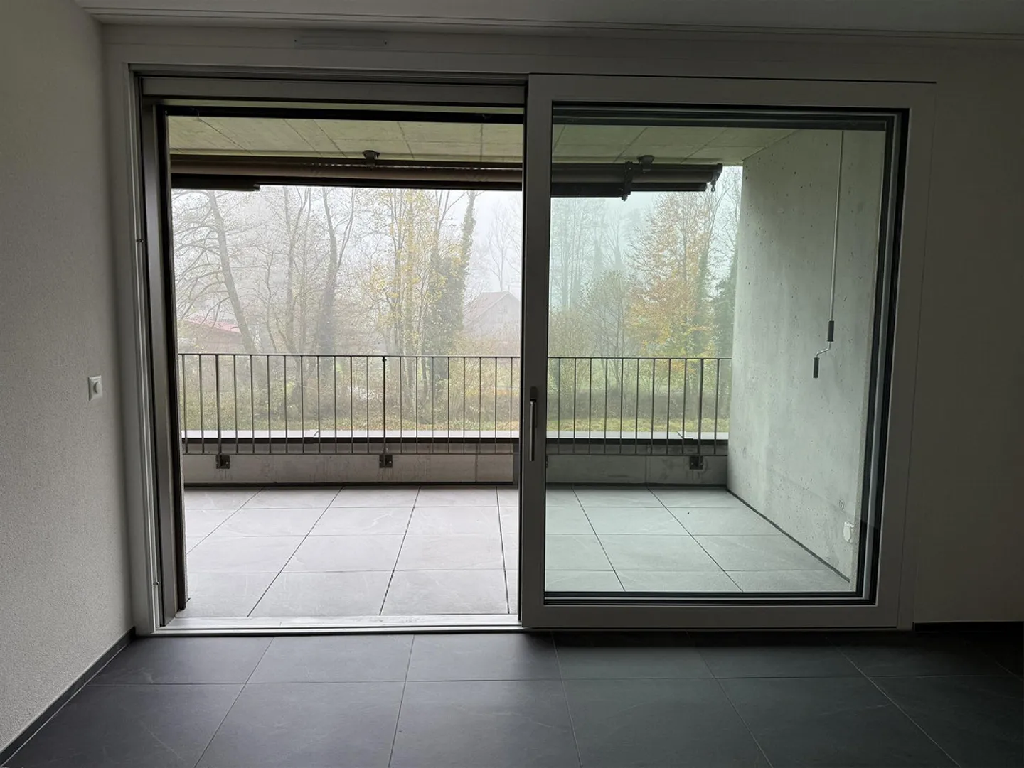 Affitto di un appartamento di 3,5 stanze in una posizione da sogno e vista (Top 8) - Foto 9 di 17