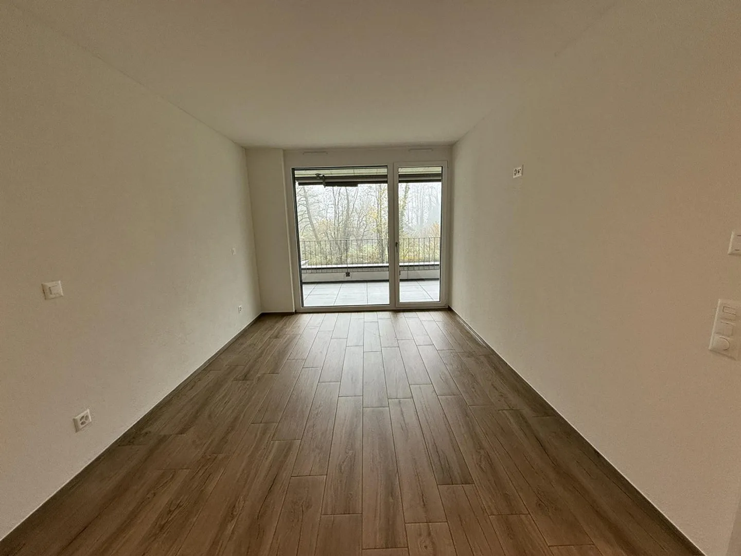 Affitto di un appartamento di 3,5 stanze in una posizione da sogno e vista (Top 8) - Foto 11 di 17