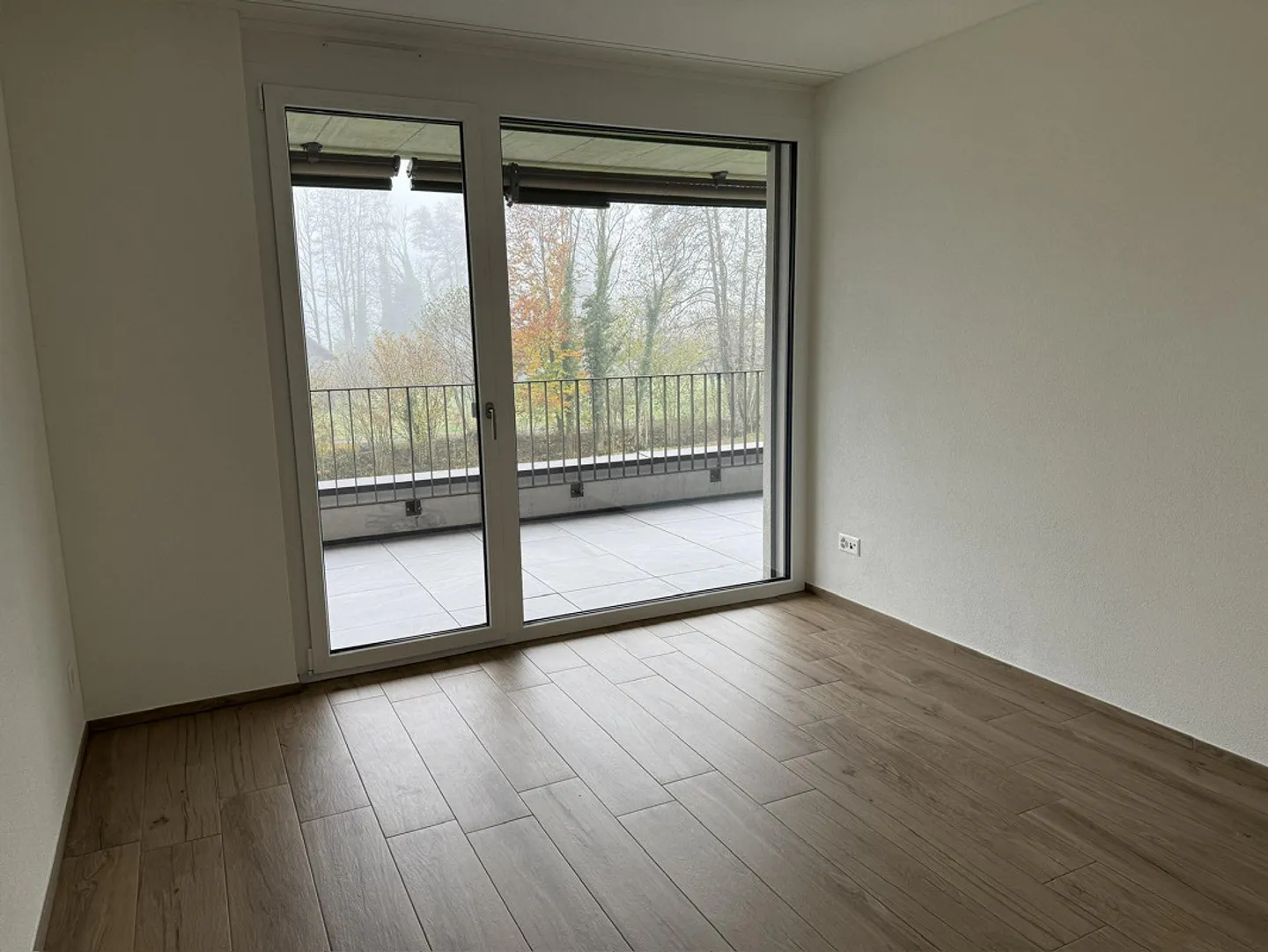 Affitto di un appartamento di 3,5 stanze in una posizione da sogno e vista (Top 8) - Foto 13 di 17