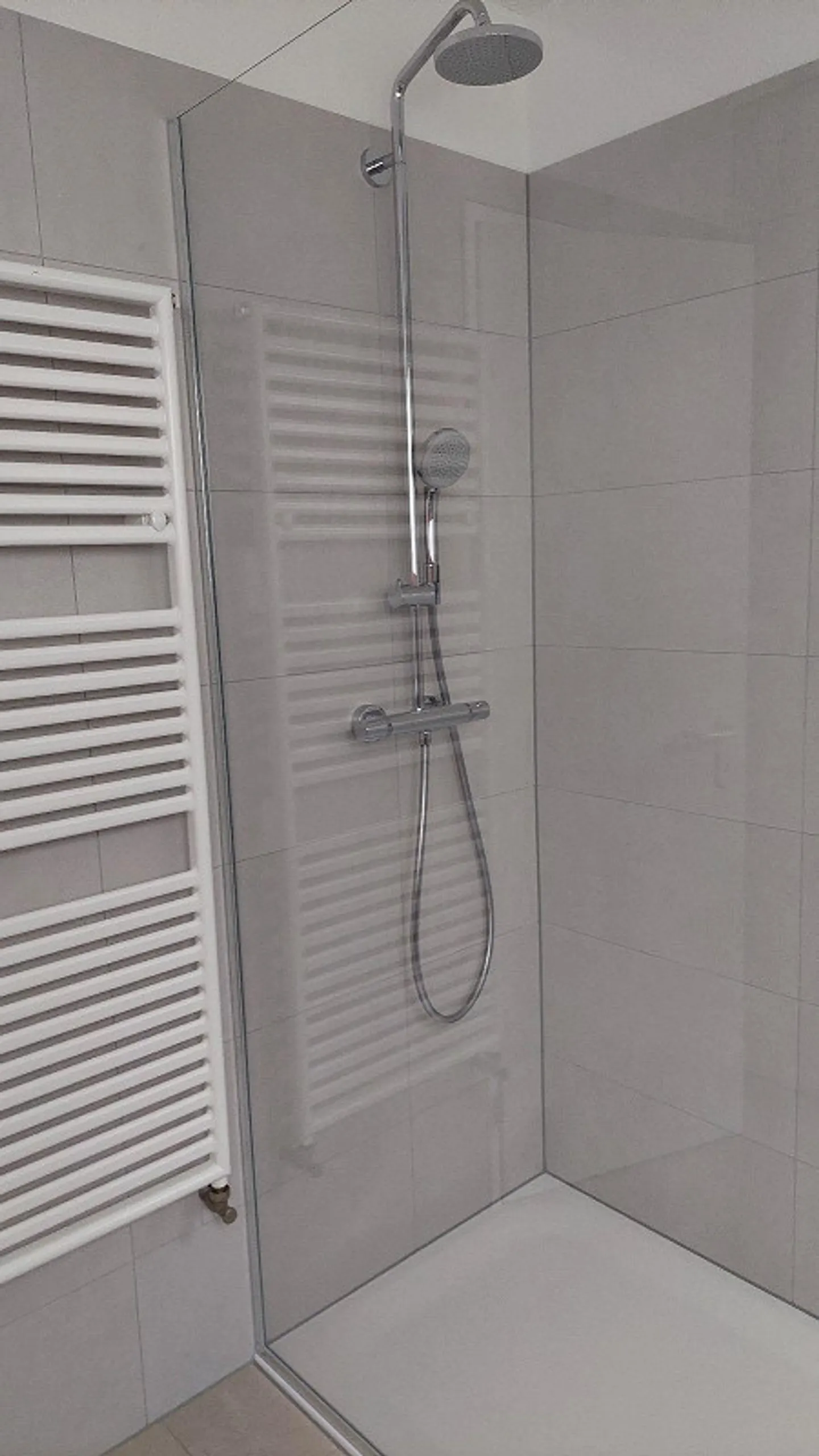 schöne 3.5 Zimmerwohnung mit traumhafter Aussicht - Foto 4 von 12