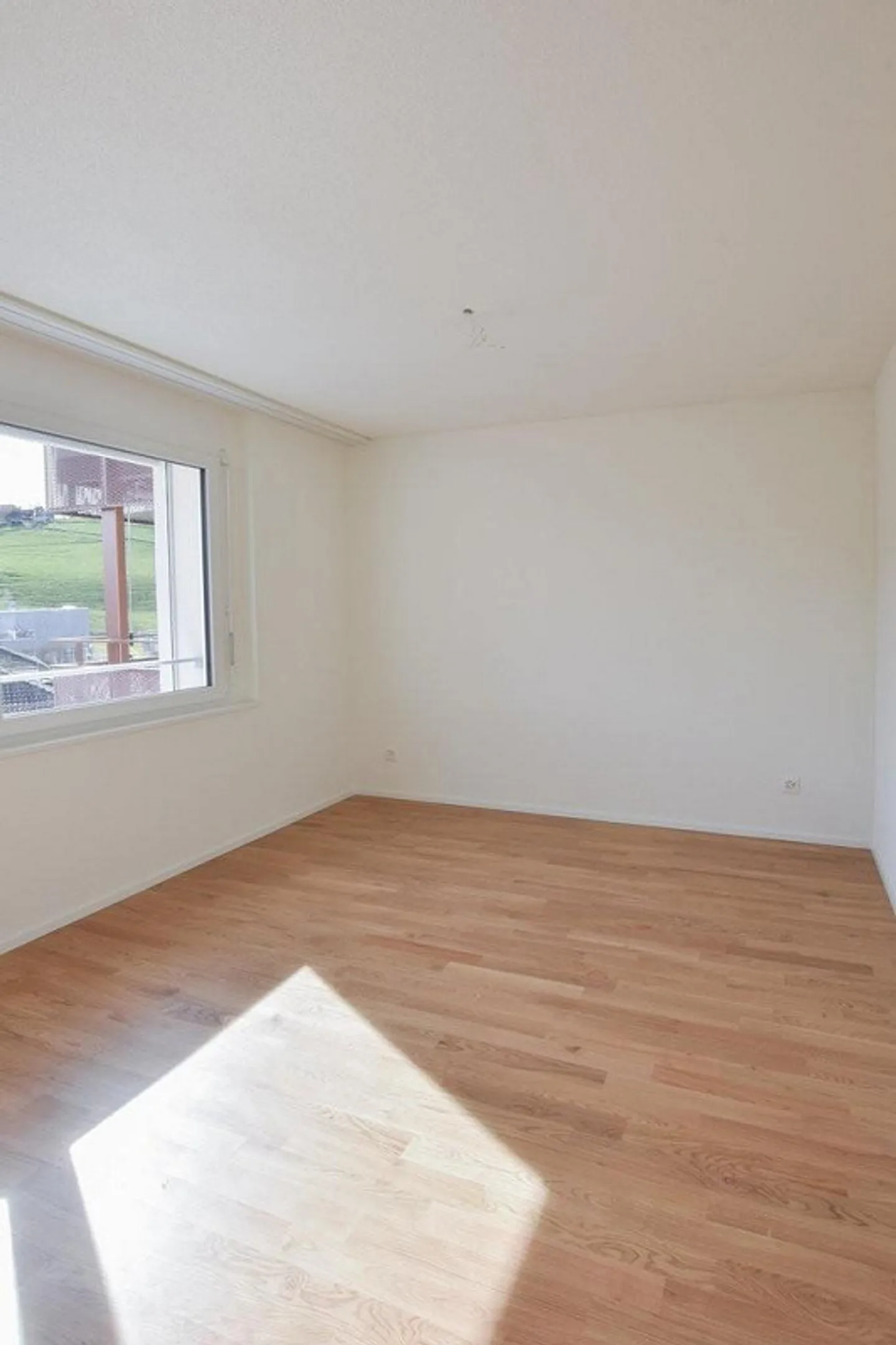 Modern 2.5-room apartment for rent - Photo 4 of 8