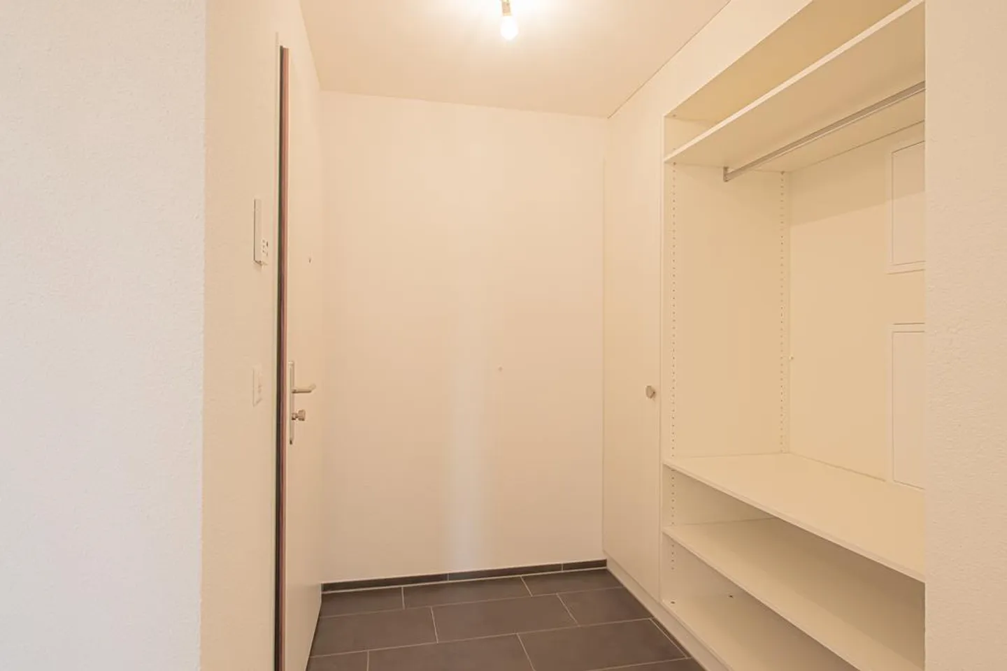 Appartements lumineux de 4,5 pièces avec balcon spacieux à louer - Photo 5 sur 10