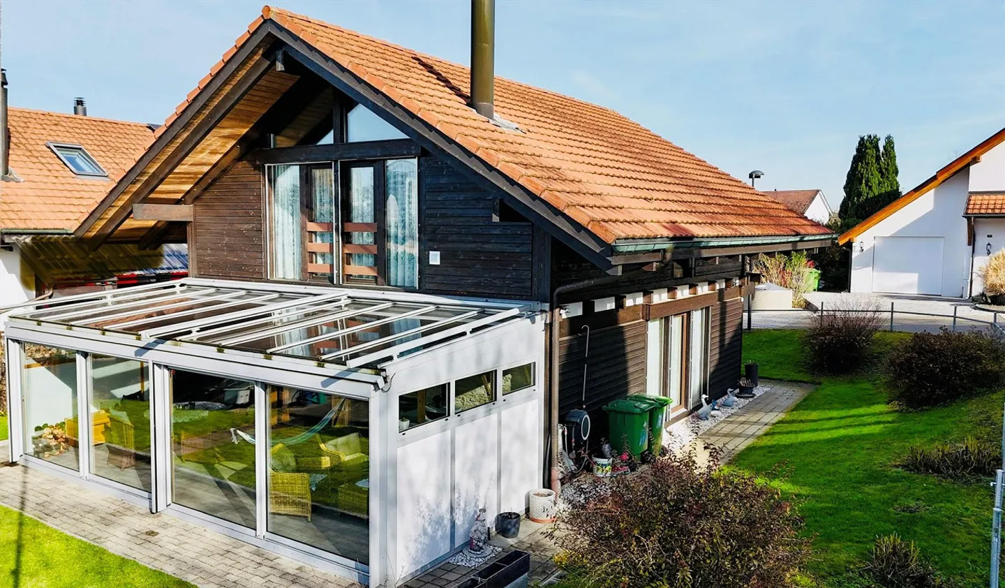 Charmante maison individuelle de 5,5 pièces avec charme rural - Photo 3 sur 15