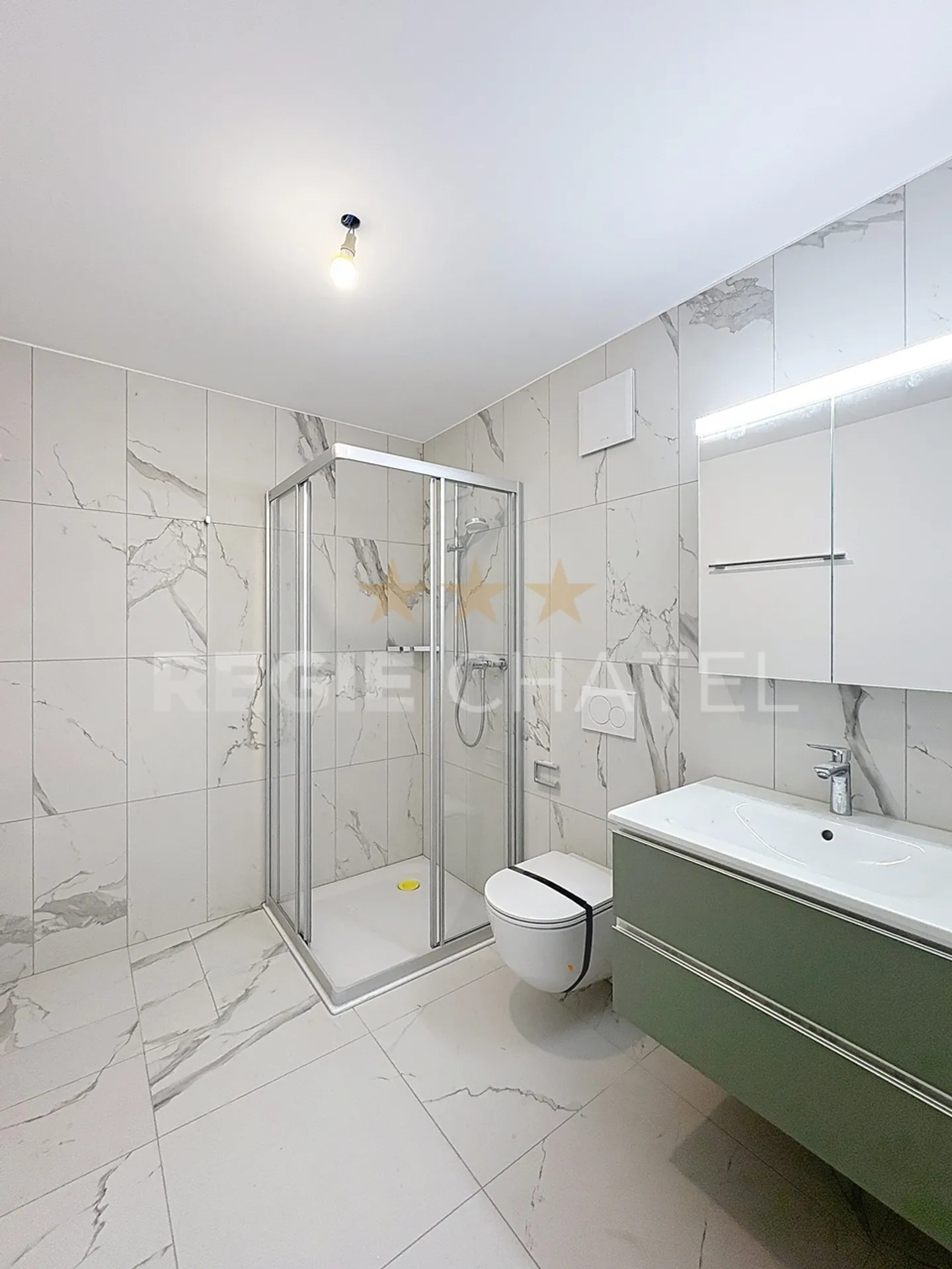 Charmant Appartement avec Jardin - Photo 3 sur 4