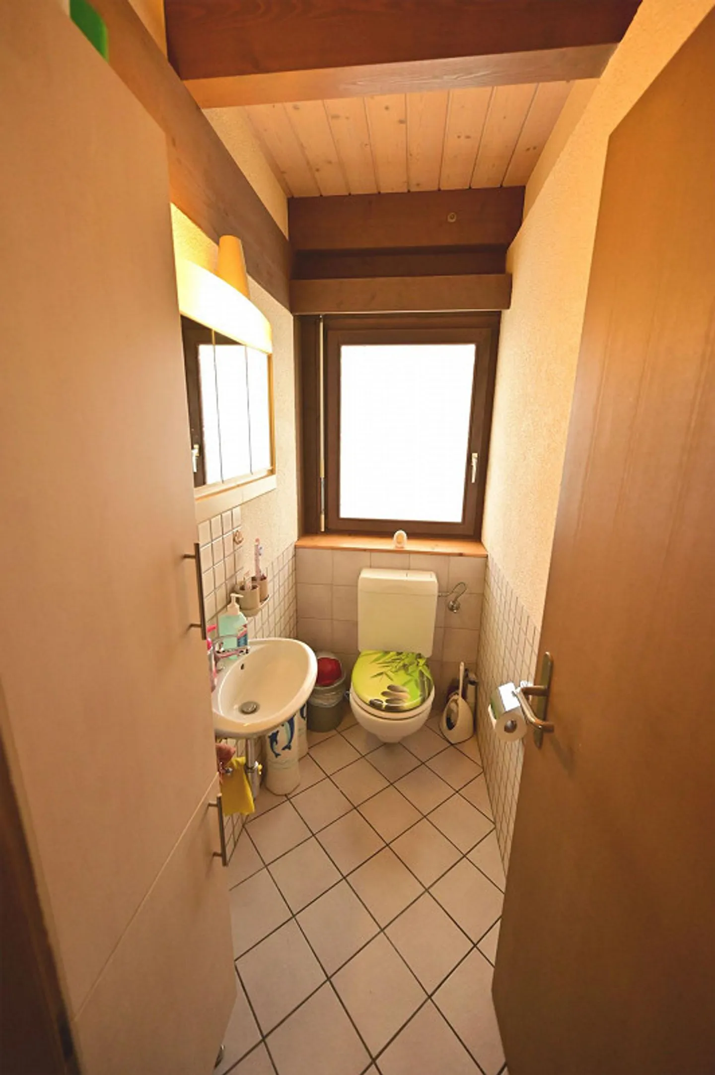 Charmante maison individuelle de 5,5 pièces avec charme rural - Photo 12 sur 15