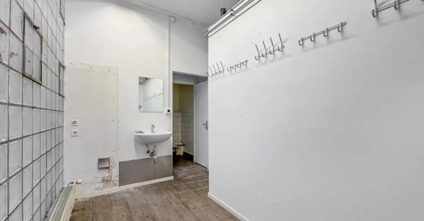 Immeuble mixte à louer - Photo 12 sur 13