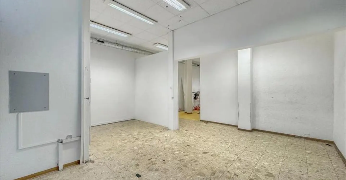 Immeuble mixte à louer - Photo 11 sur 13