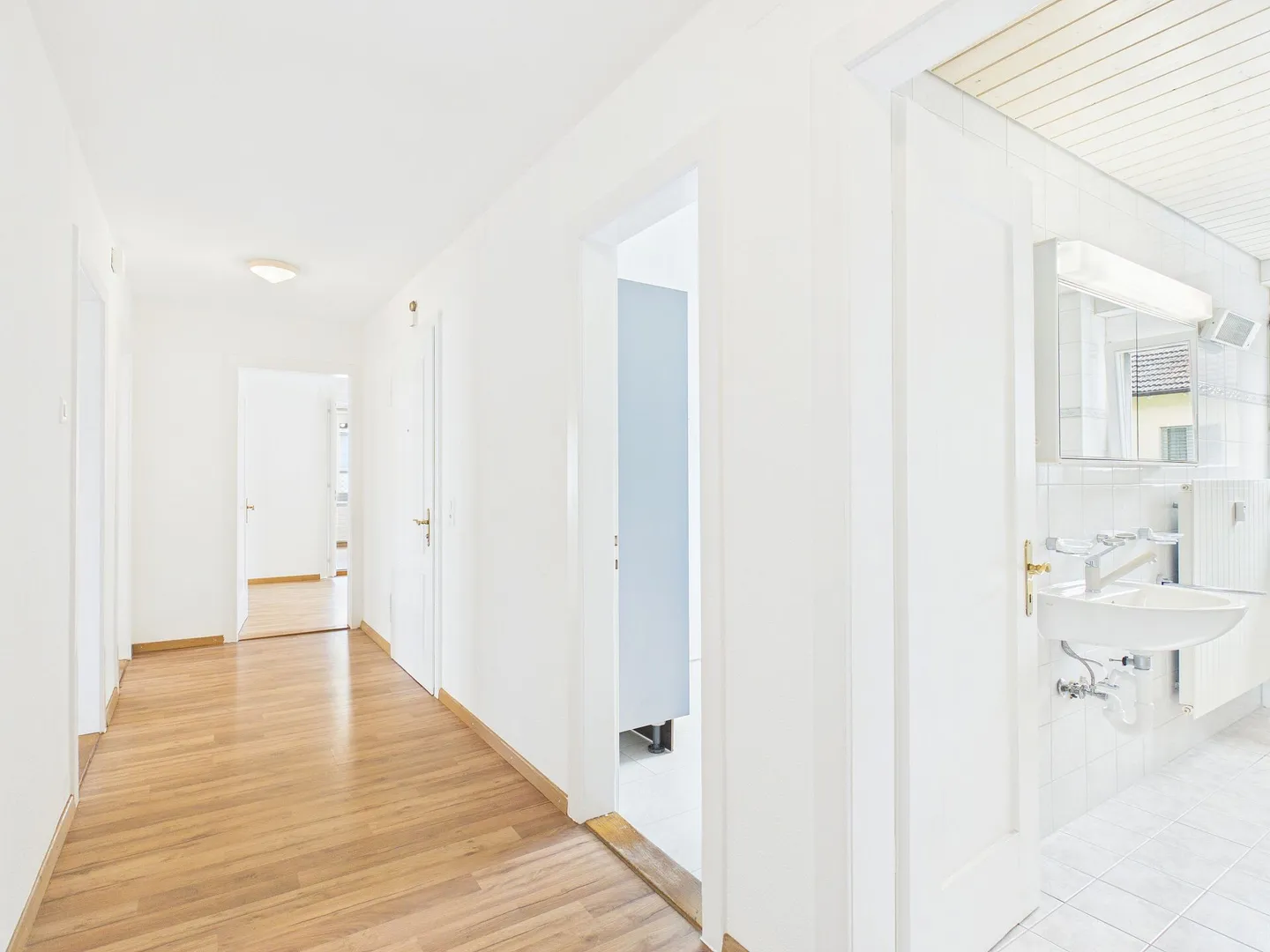 La tua nuova casa ti aspetta a Schöftland! - Foto 3 di 11