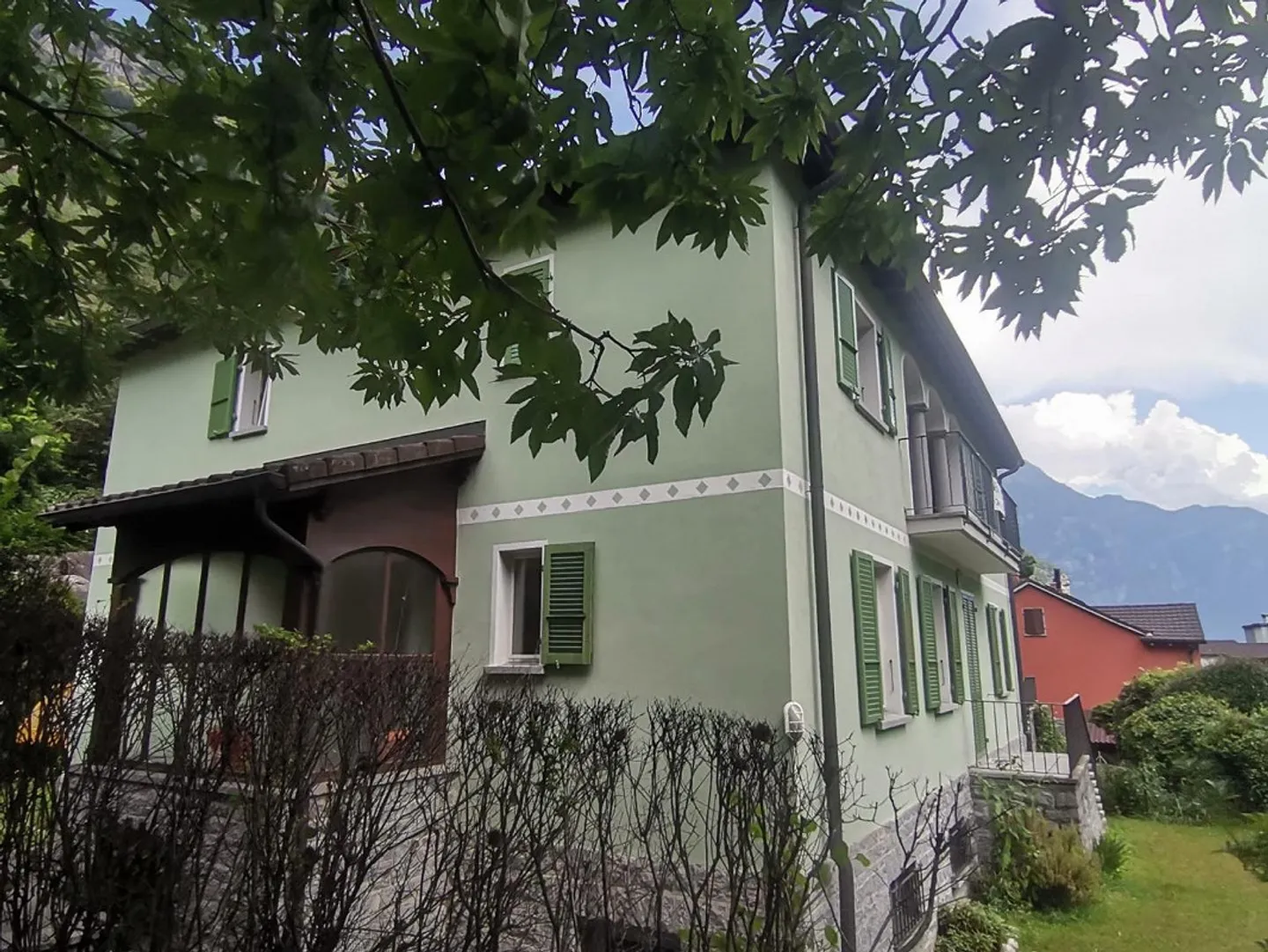 Casa a 2 livelli con giardino in posizione molto soleggiata e tranquilla con bella vista - Foto 15 di 20