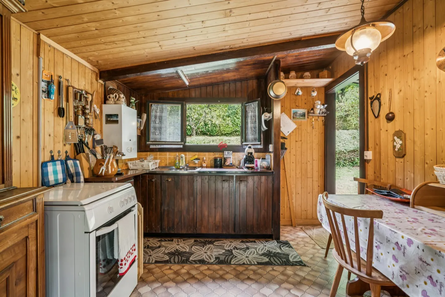 Chalet in Chancy: Summer Retreat - Photo 4 of 11