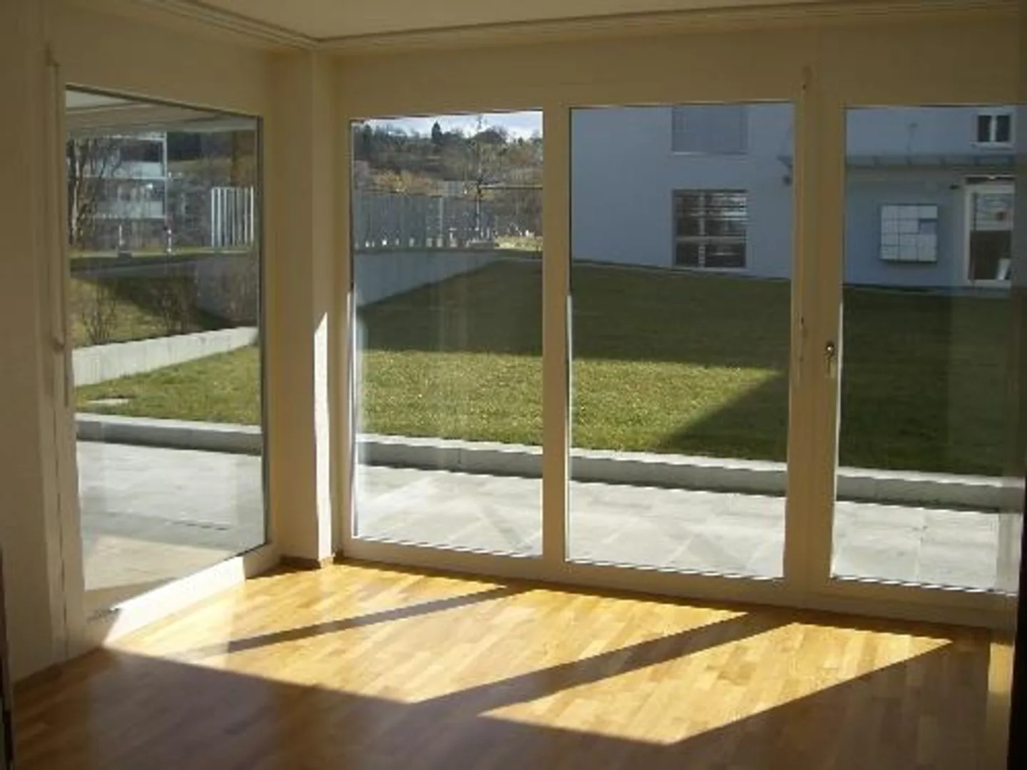 Modern Living in Bülach - Photo 3 of 7