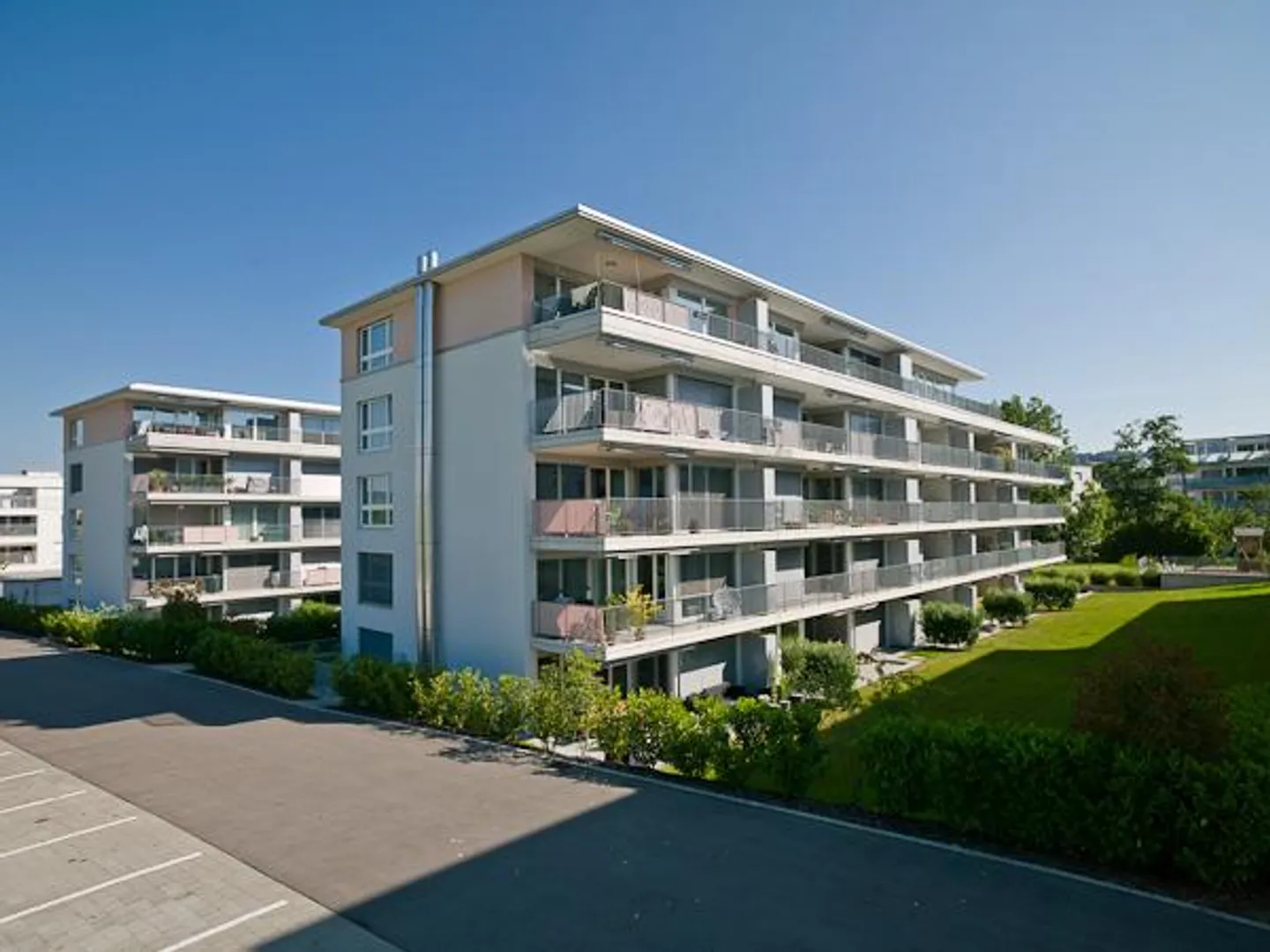 Modern Living in Bülach - Photo 1 of 7