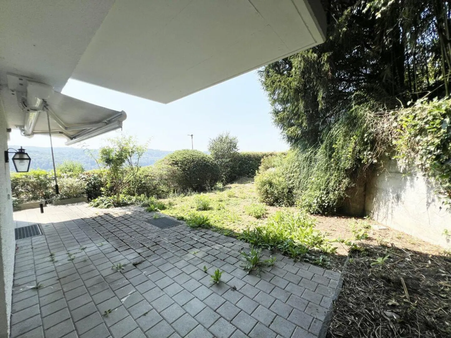 Familienhaus an begehrter Hanglage mit traumhafter Fernsicht in Nussbaumen - Foto 4 von 11
