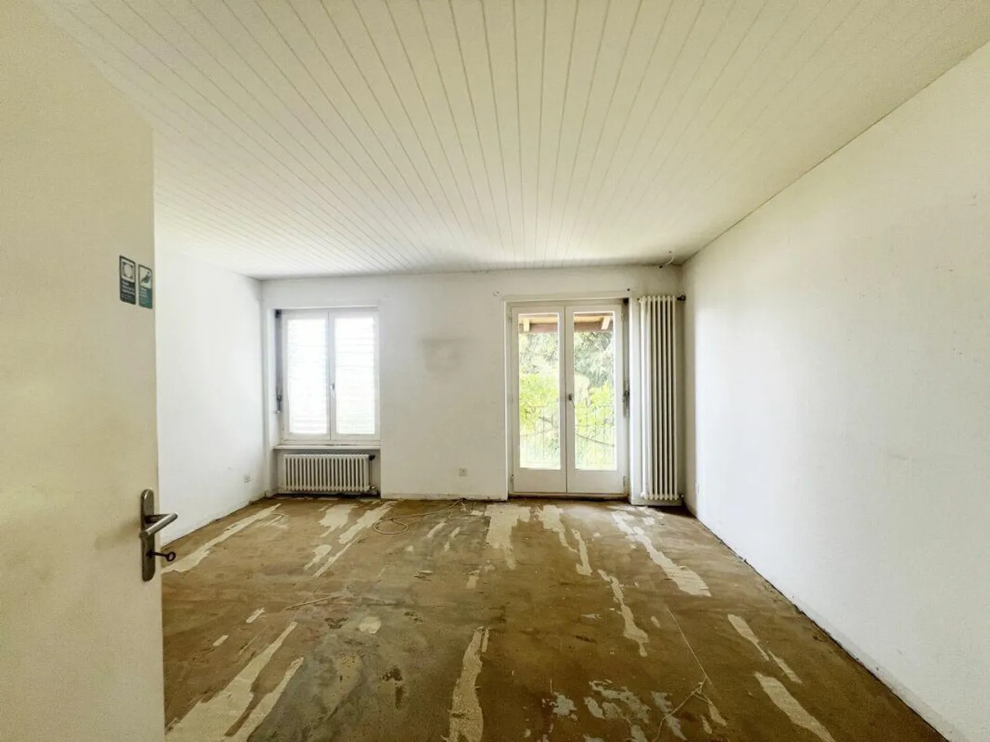 Familienhaus an begehrter Hanglage mit traumhafter Fernsicht in Nussbaumen - Foto 8 von 11