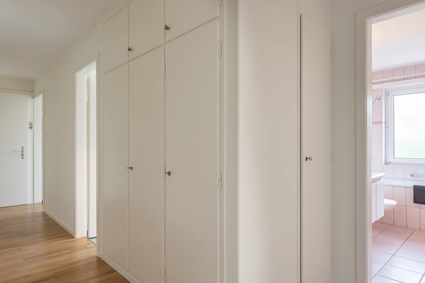 Cozy Apartment in Quiet Area - Photo 7 of 9