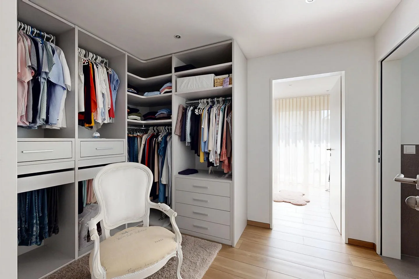 Condominium moderne de 4,5 pièces avec belle vue - Photo 6 sur 9