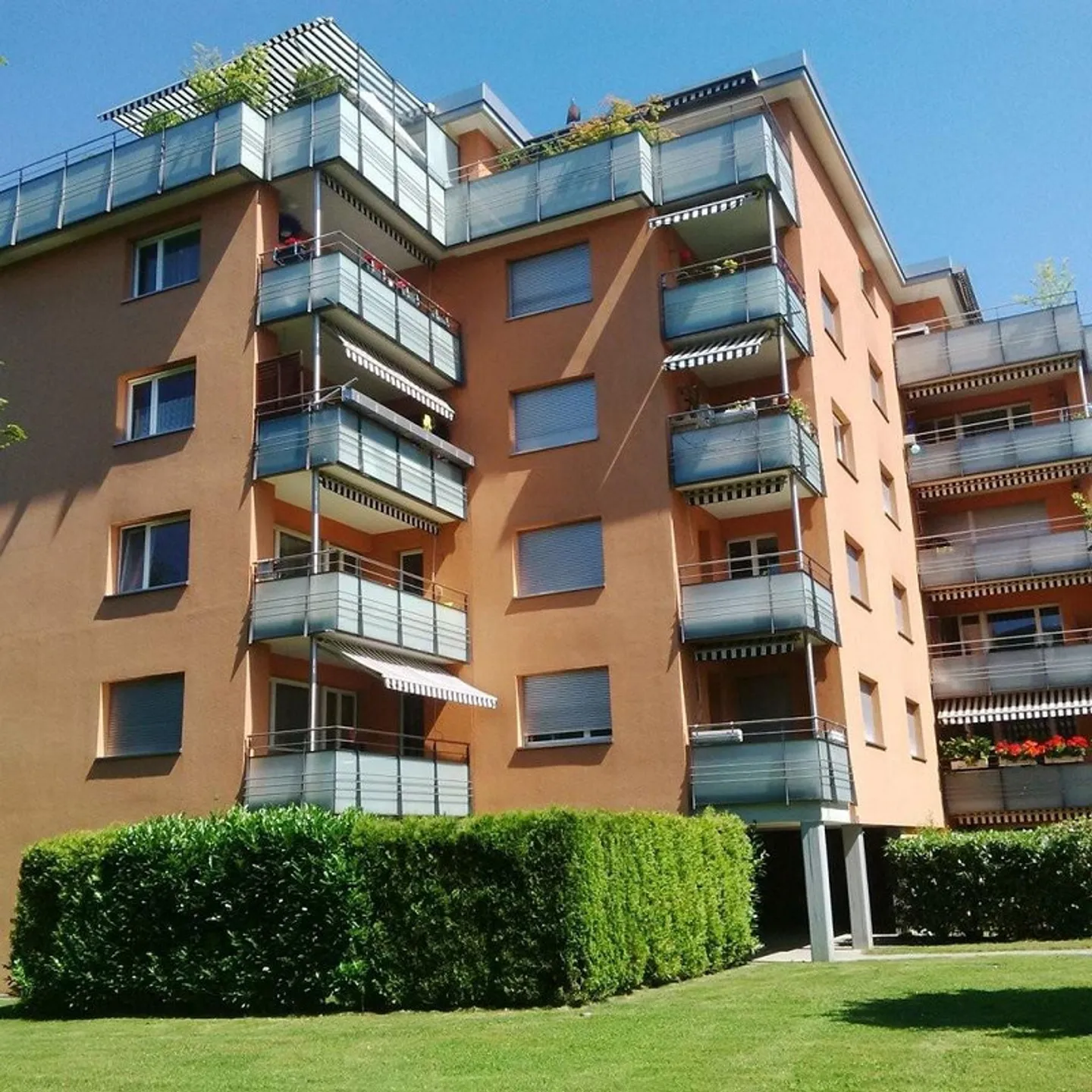 Appartamento moderno e soleggiato nel bel Richterswil - Foto 1 di 6