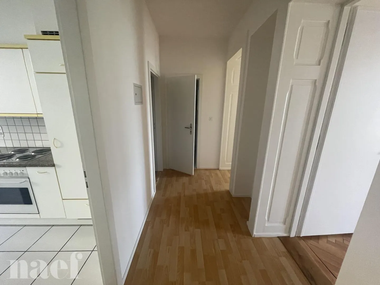 Près de la gare de Neuchâtel et des transports en commun - Photo 3 sur 8