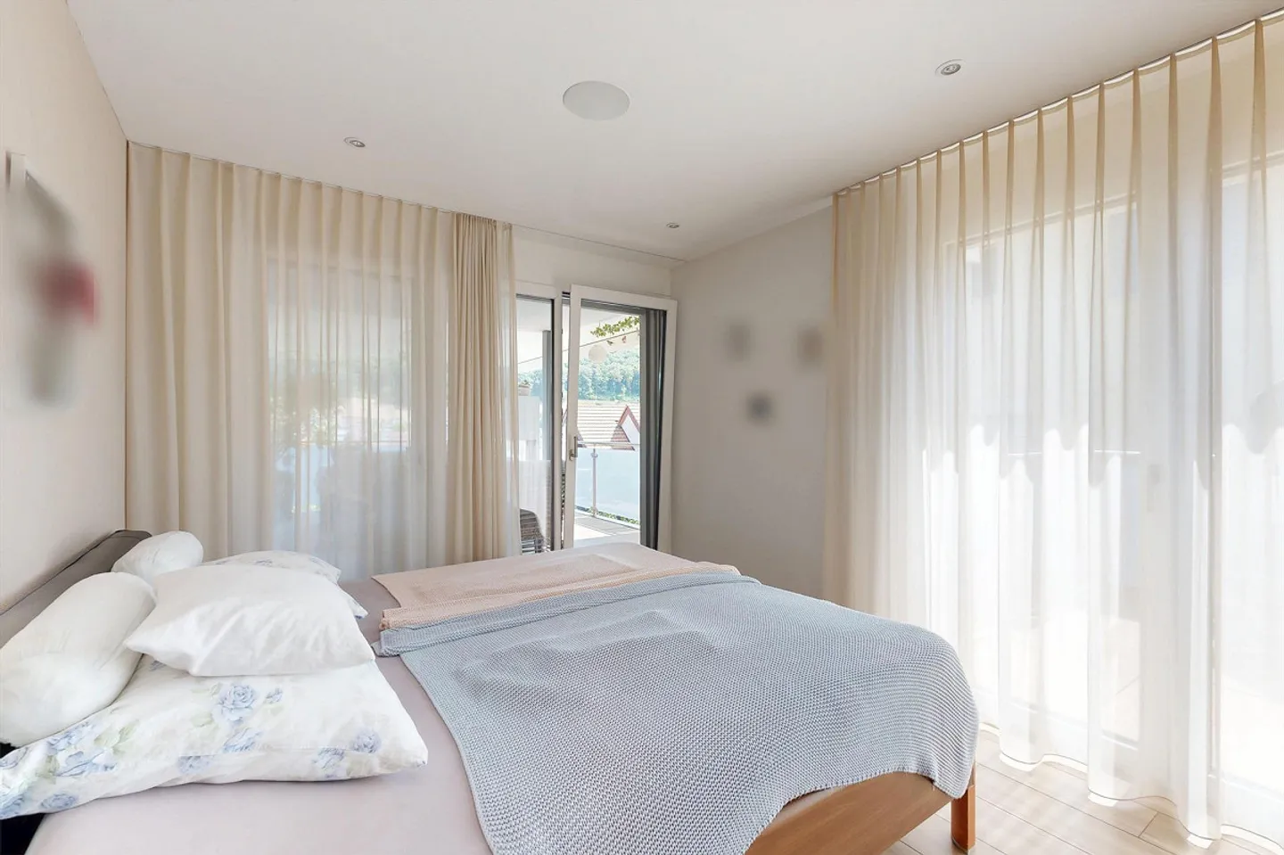 Condominium moderne de 4,5 pièces avec belle vue - Photo 5 sur 9