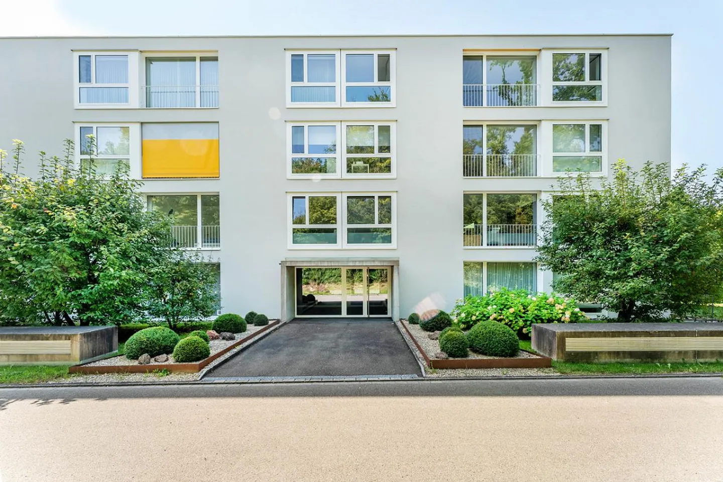 Urban Living at the Edge of the Forest - Photo 11 of 12
