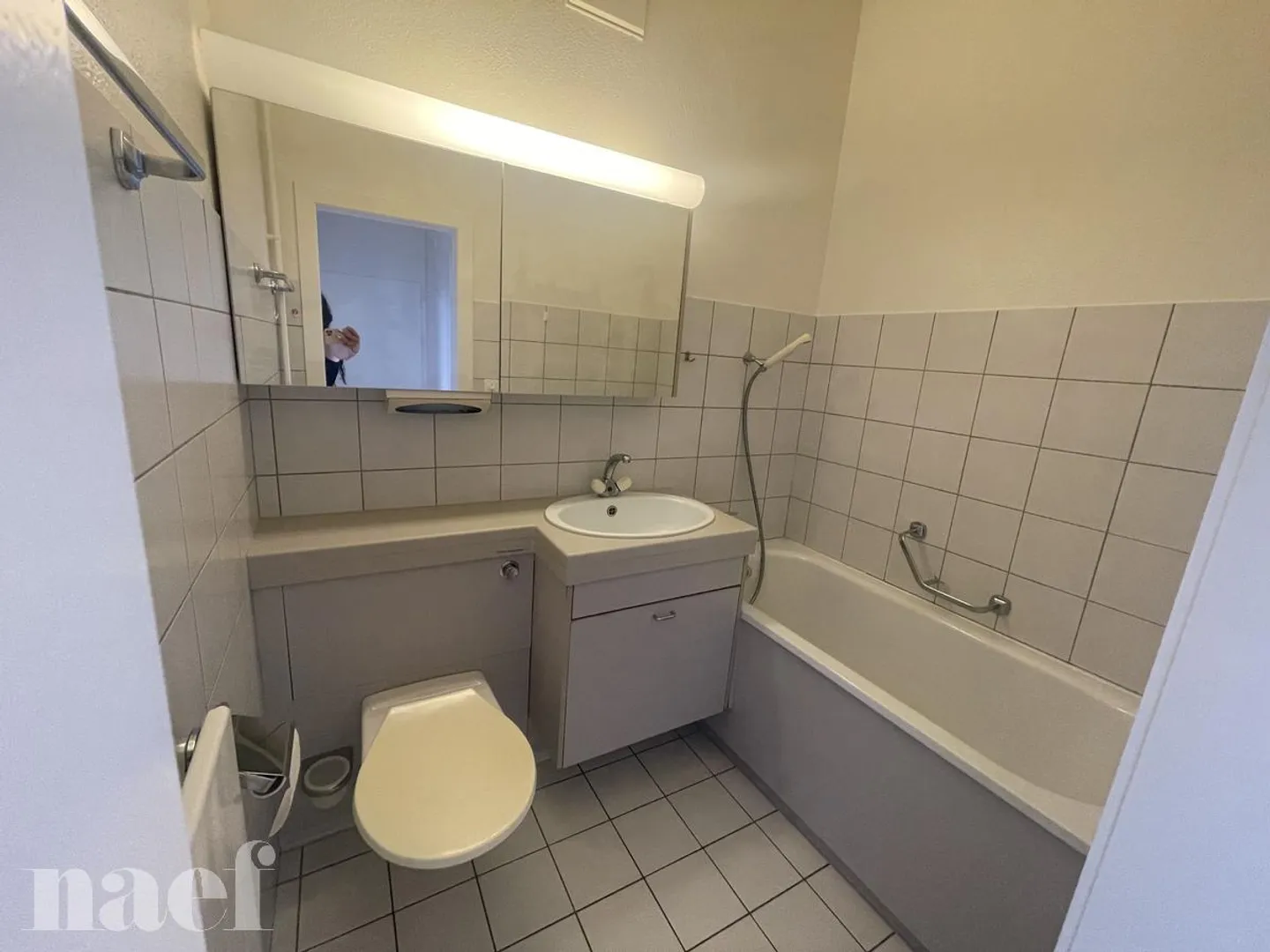 Près de la gare de Neuchâtel et des transports en commun - Photo 6 sur 8