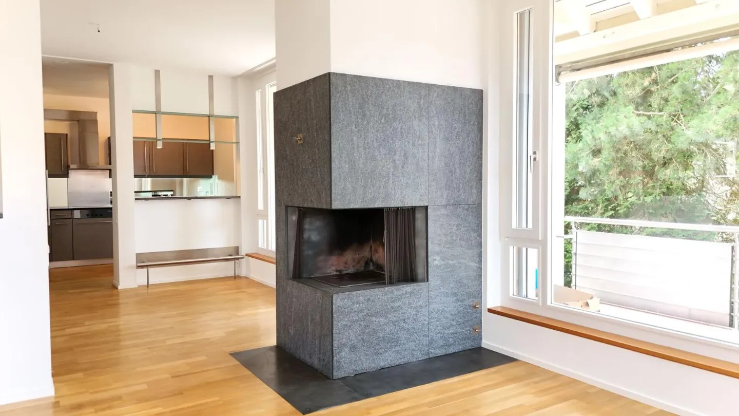 Appartement de jardin exclusif avec cheminée et 2 terrasses - Bruderholz - Photo 4 sur 10