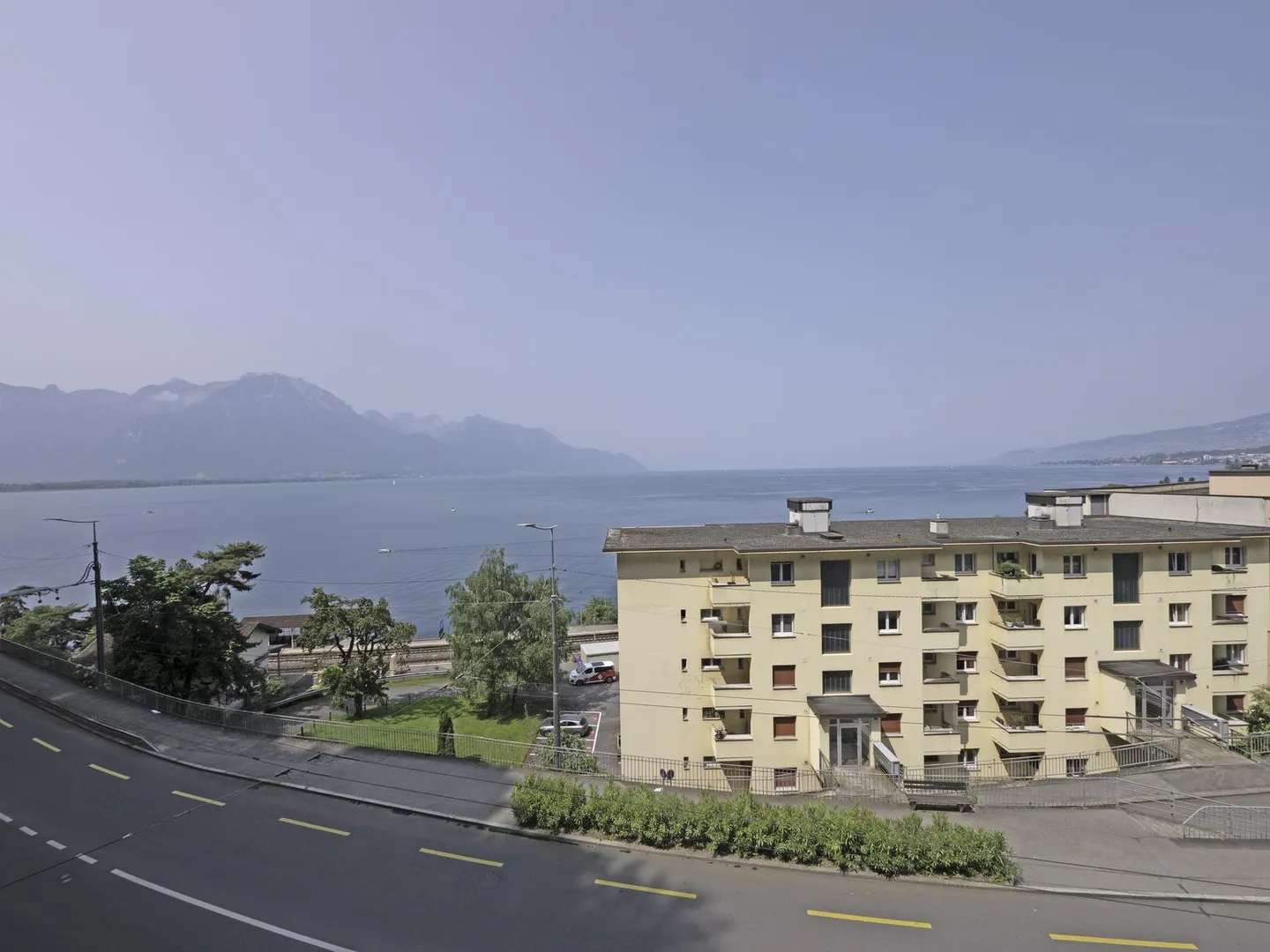 IN VENDITA - Montreux-Veytaux, Superbo appartamento contemporaneo di 3,5 locali - Foto 9 di 9
