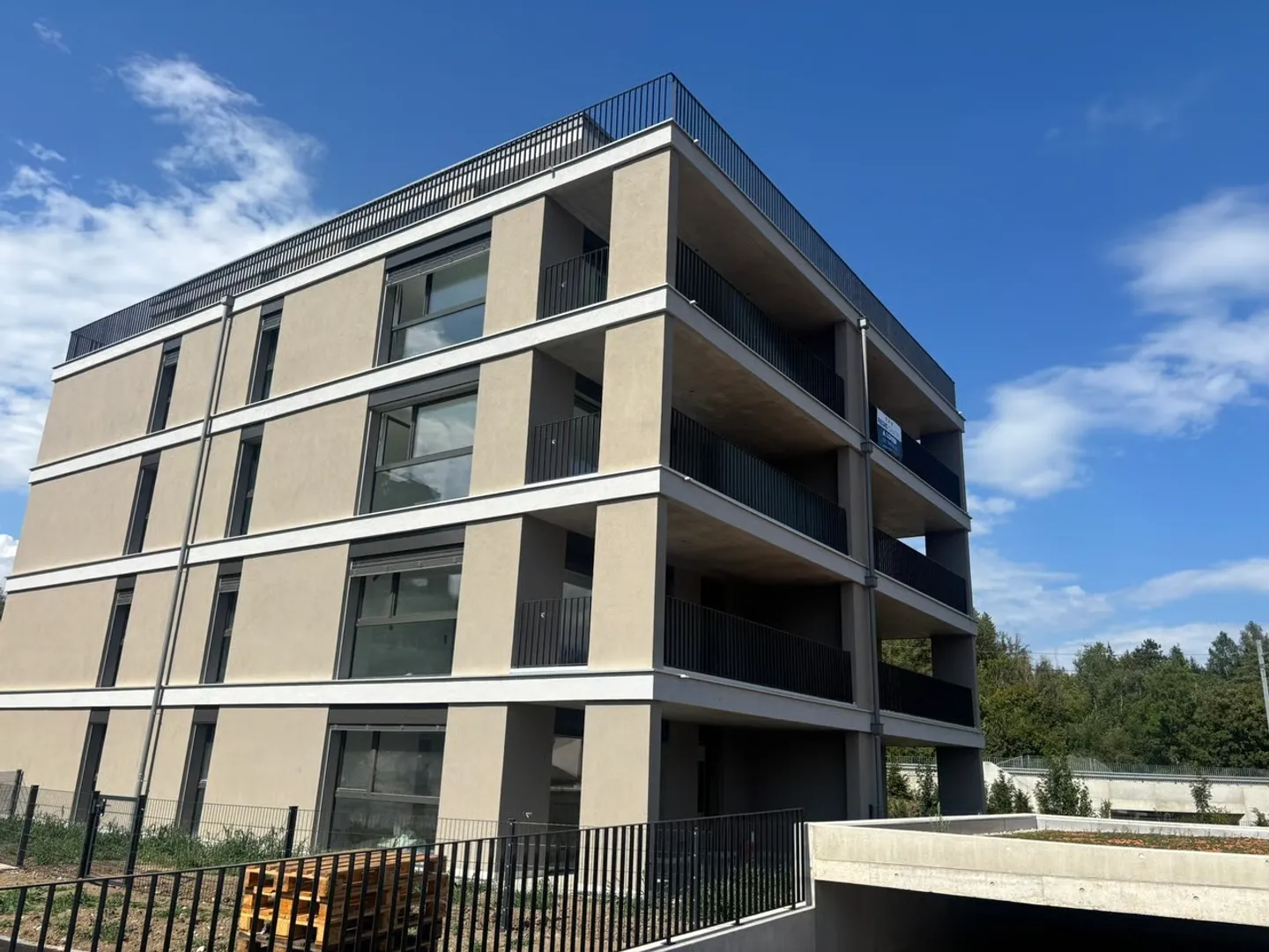 Magnifico appartamento nuovo di 4,5 locali a La Tour-de-Trême - Foto 1 di 8