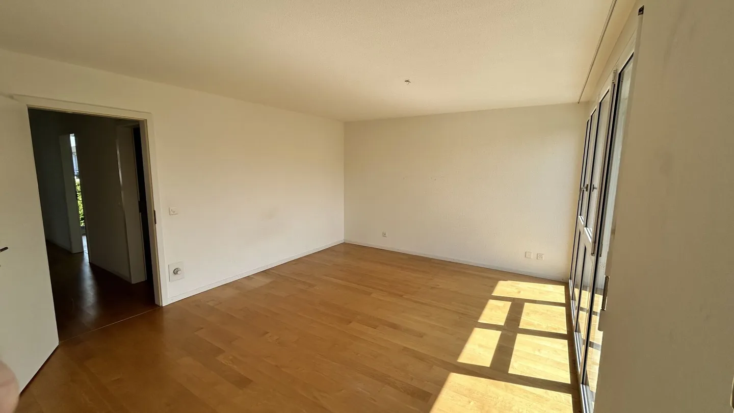 Bellissima Casa Familiare Semi-Indipendente - Foto 13 di 33