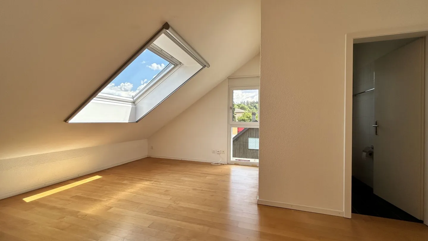 Bellissima Casa Familiare Semi-Indipendente - Foto 19 di 33