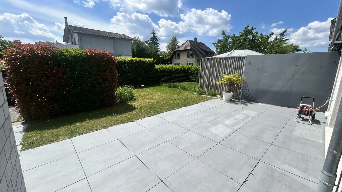 Bellissima Casa Familiare Semi-Indipendente - Foto 25 di 33