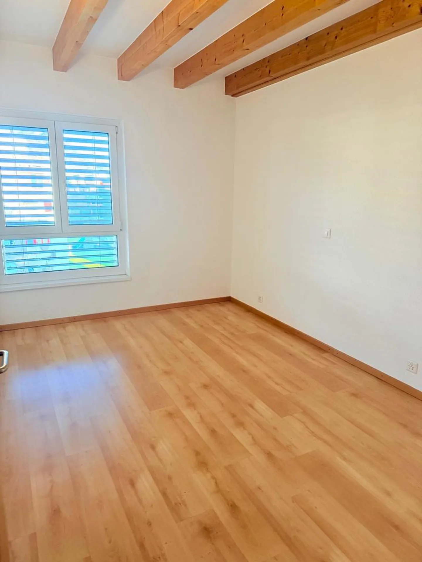 Wunderschöne 3,5-Zimmer-Penthouse-Wohnung in Conthey - Foto 2 von 7