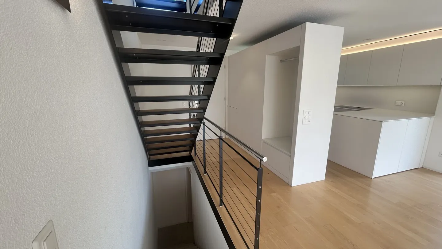 Bellissima Casa Familiare Semi-Indipendente - Foto 9 di 33