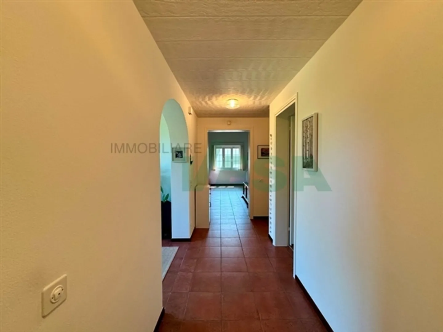 Maison individuelle confortable de plain-pied avec grand jardin - Photo 7 sur 13