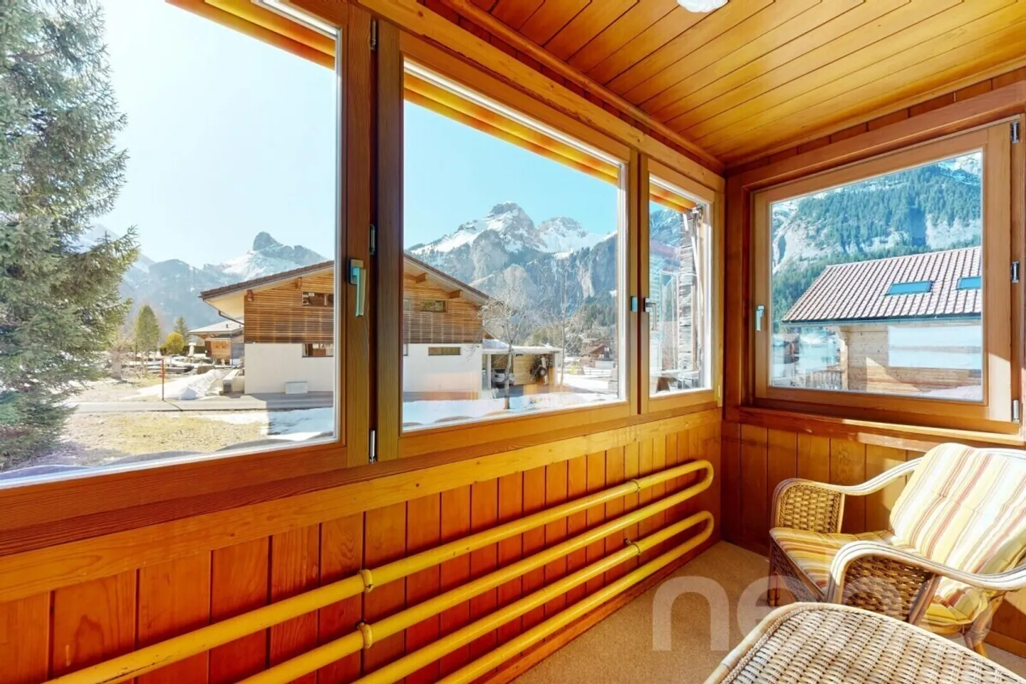 Appartamento soleggiato con vista sulle montagne a Kandersteg - Foto 3 di 12