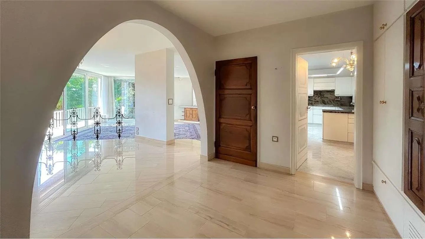 EINZELNE VILLA MIT POOL UND DEPENDANCE - Foto 7 von 13