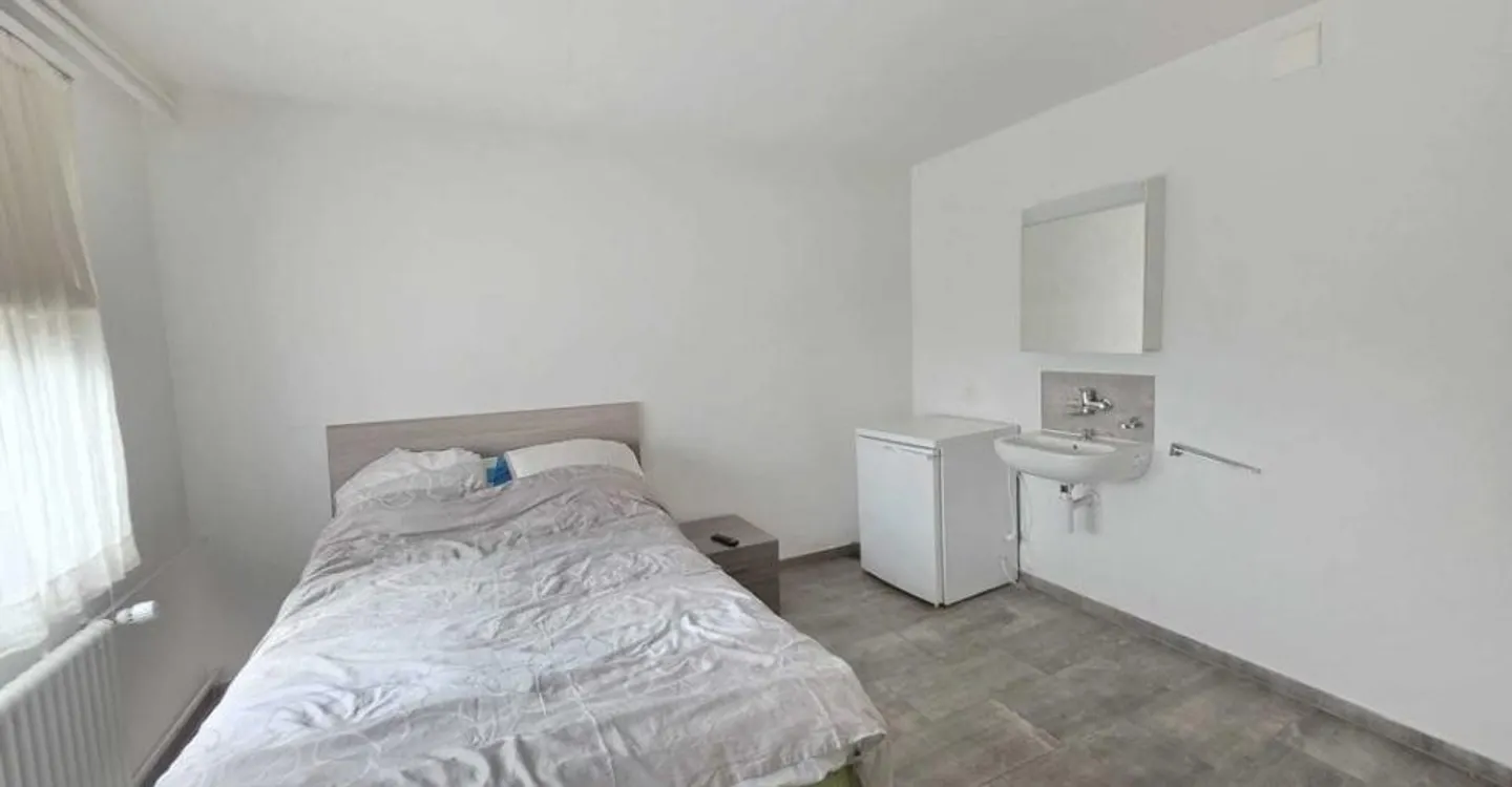 Chambre Meublée à Louer - Photo 1 sur 6