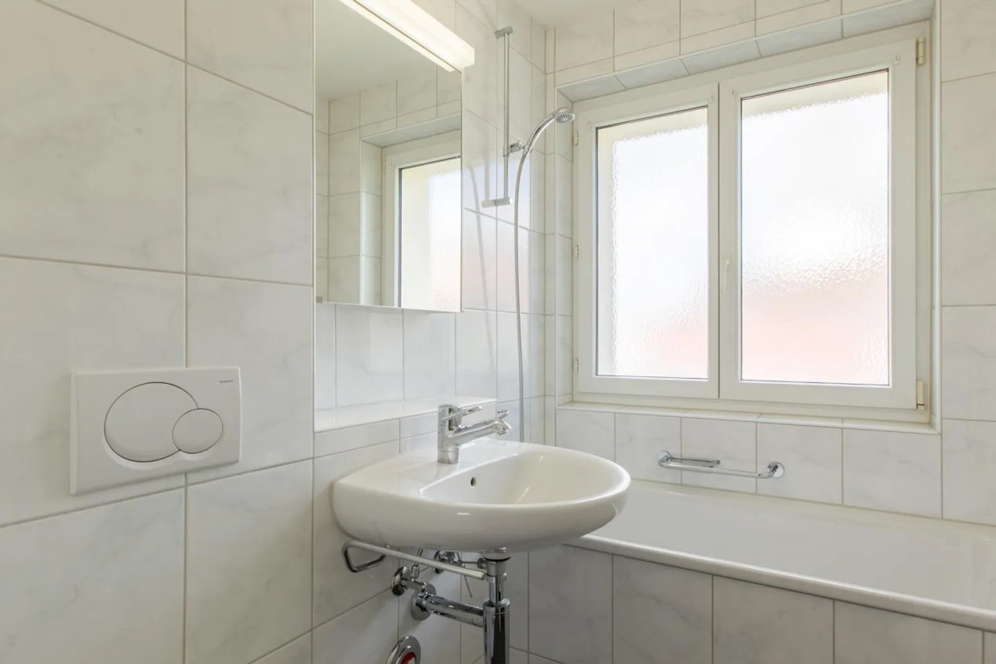 Emplacement calme mais central - Photo 4 sur 7