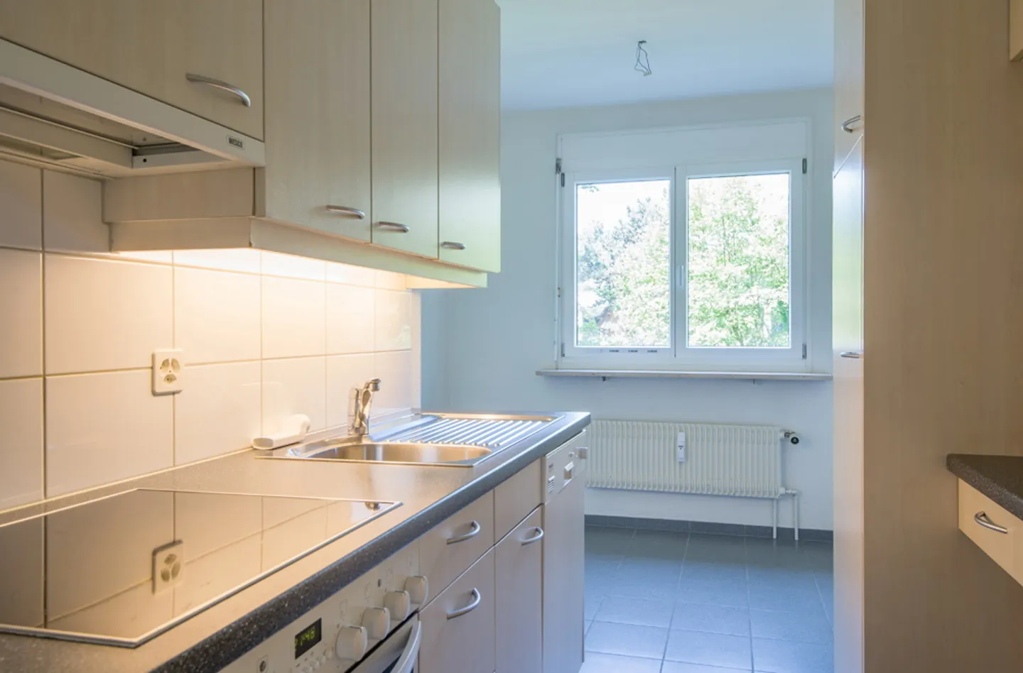 Apartment in a quiet side street - Photo 2 of 3