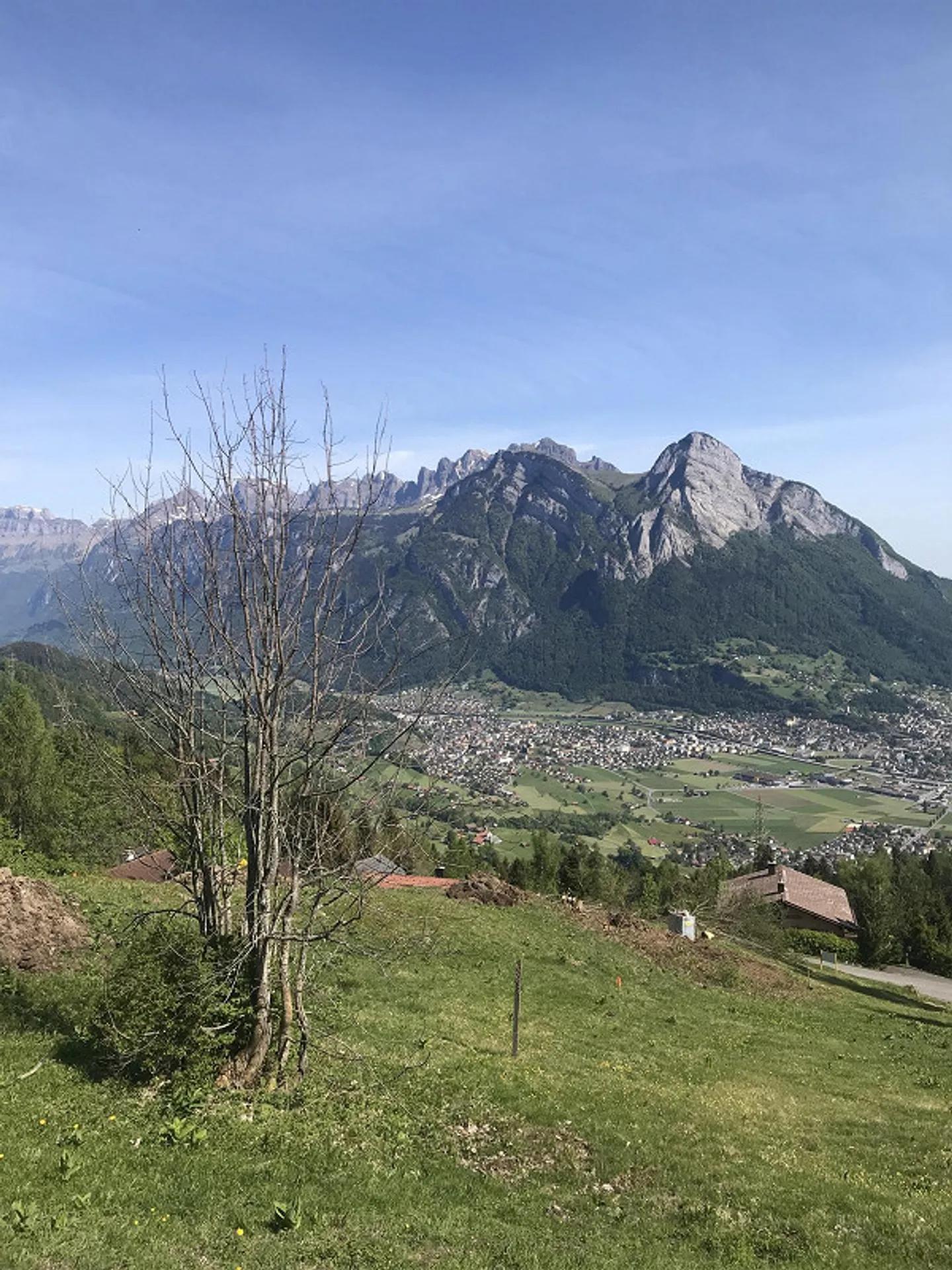 Baugrundstück mit herrlichem Blick - Foto 2 von 4