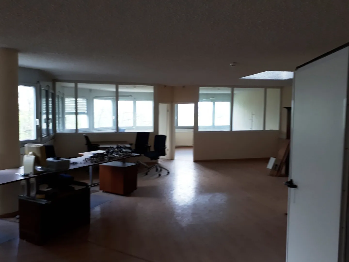 Modular office to renovate - Photo 4 of 4