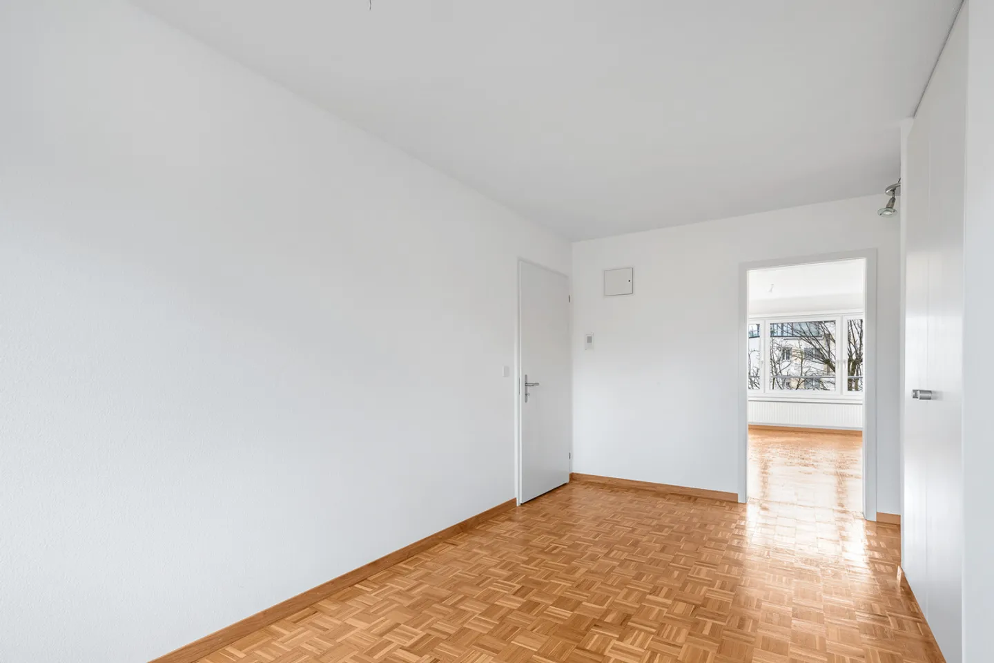 Ihr neues Zuhause an erhöhter Wohnlage in Richterswil! - Foto 3 von 7